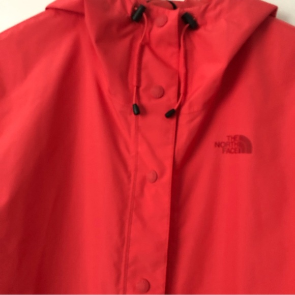 THE NORTH FACE Woodmont Coral Button Up Rain Jacket Size Medium - Picture 6 of 7